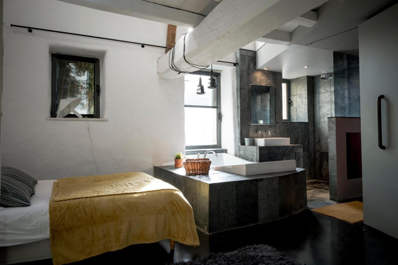 Bed and Breakfast Chez Mezig Орво Экстерьер фото